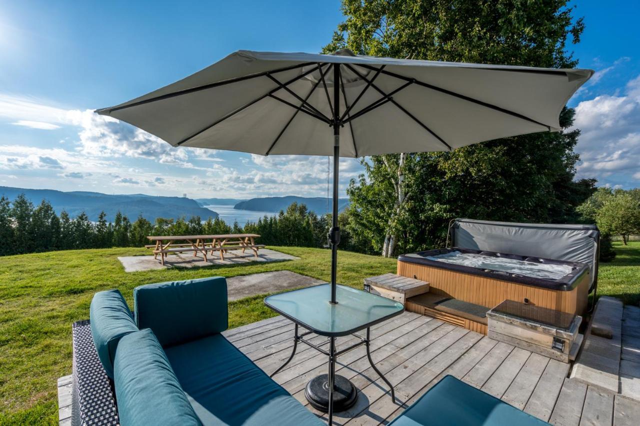 Montfjord - Chalets, Vue Spectaculaire Et Spa. Chantafjord #4 Sacre-Coeur Buitenkant foto